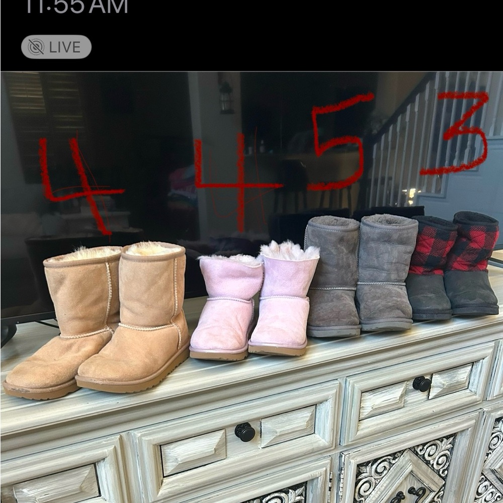 Girls Uggs 3-5